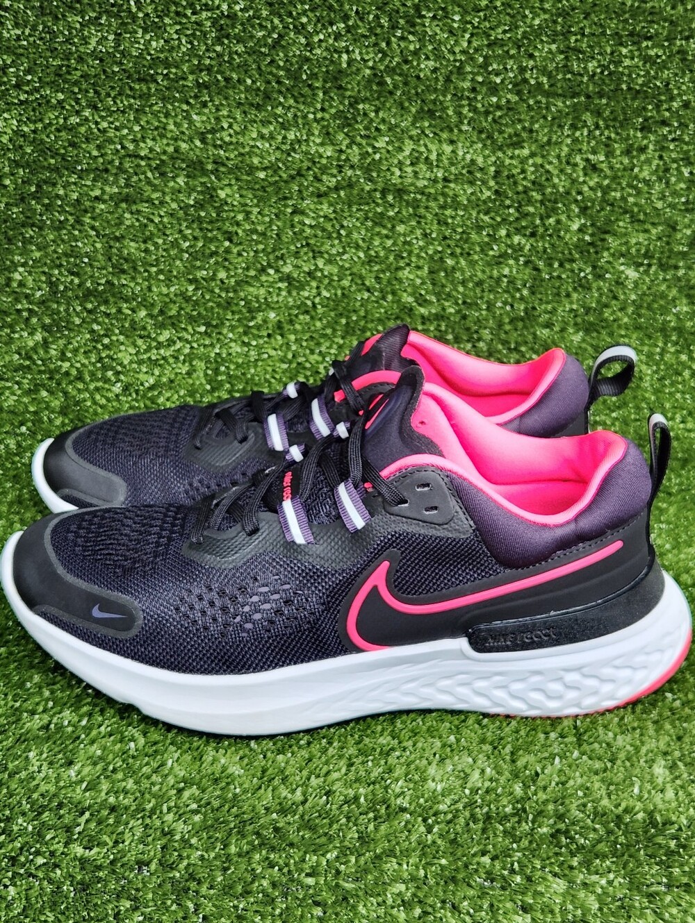 Nike React Miler 2 Womens Size 9.5 Running Walking Black Hot Pink Sneakers Shoes